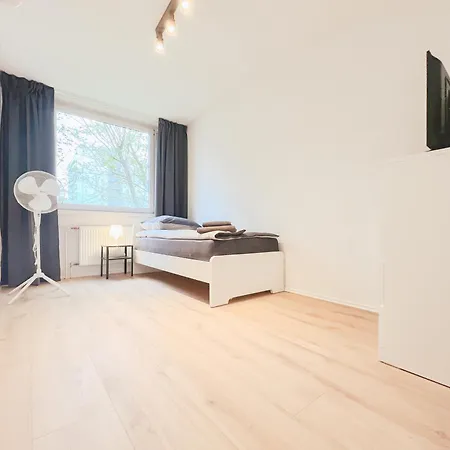 Apartment Home4now Dor02 Monteursunterkunft In I 3 Schlafzimmer Fuer 6 Personen I Kueche I Smarttv I Wifi *